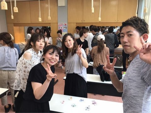 {35519B74-8C76-47D0-AEFF-2841C3AE82ED}