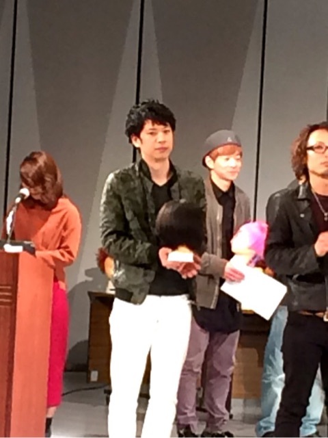 {33C76144-1722-4C81-8A69-E28251C970A3:01}