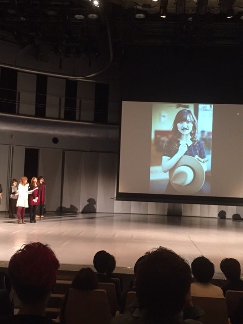 {E9B66048-98FB-4D9F-96DC-96DAA3B73A9D:01}