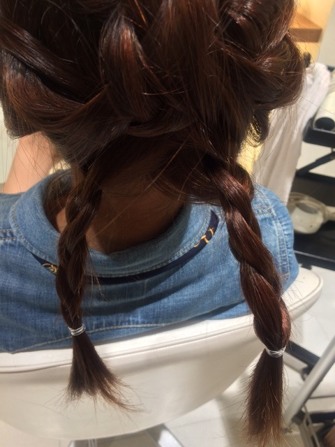 {BB1E44B0-DD16-42C1-B0F4-313329D8C9A7}