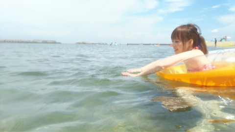 {AE85276B-6225-4B64-A474-24C3A92834B8}